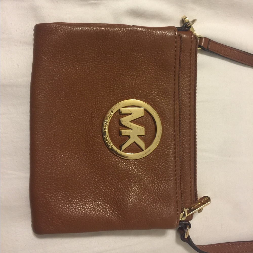 Michael Kors Crossbody Wallet/purse